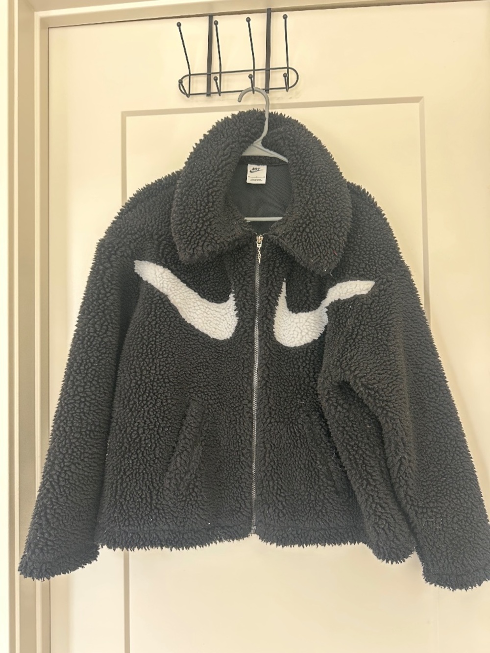 Nike Women’s Black Sherpa Fleece Swoosh Jacket – Size M